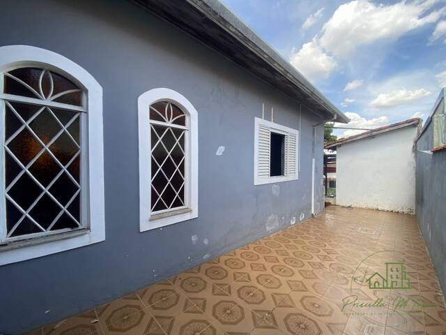 #CS84 - Casa para Venda em Botucatu - SP - 1